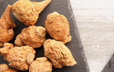 Bild von getrockneten Maca-Wurzeln
