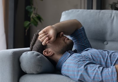En mand, der lider af depression, der kan for&aring;rsage erektil dysfunktion